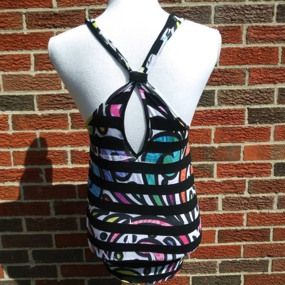 Crimson Ivy Razor Back Tank Top - Picture 3 of 4